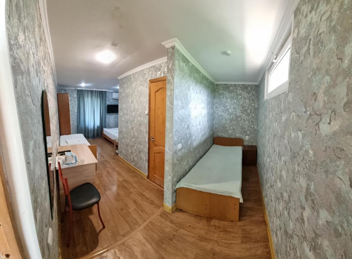 Ривер Гагра Hotel Kültér fotó