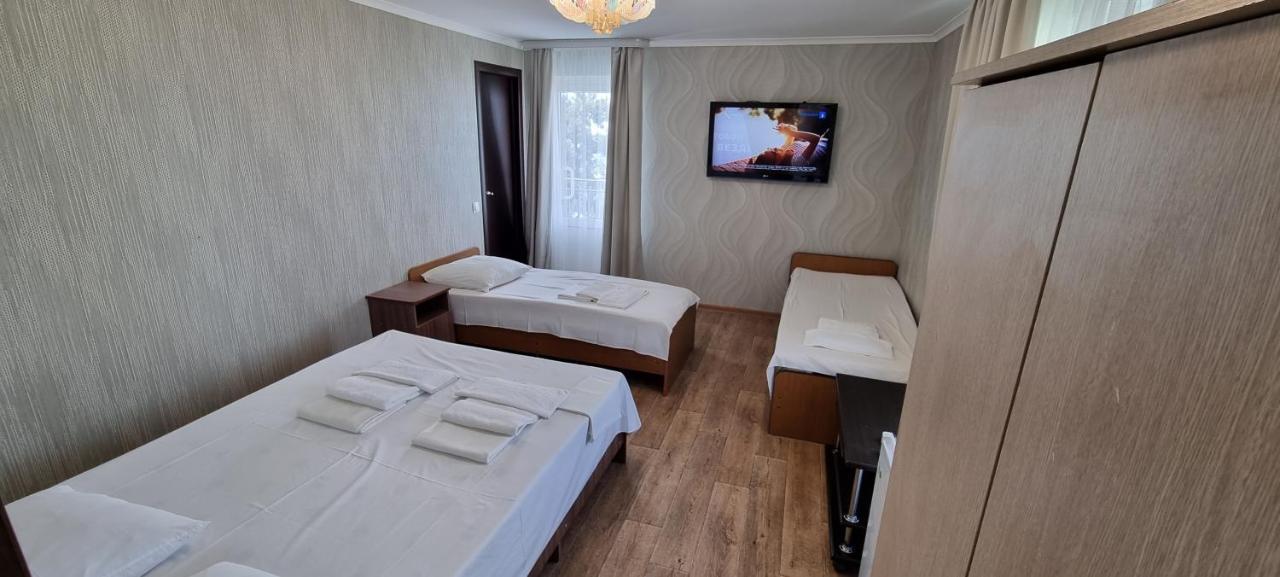 Ривер Гагра Hotel Kültér fotó