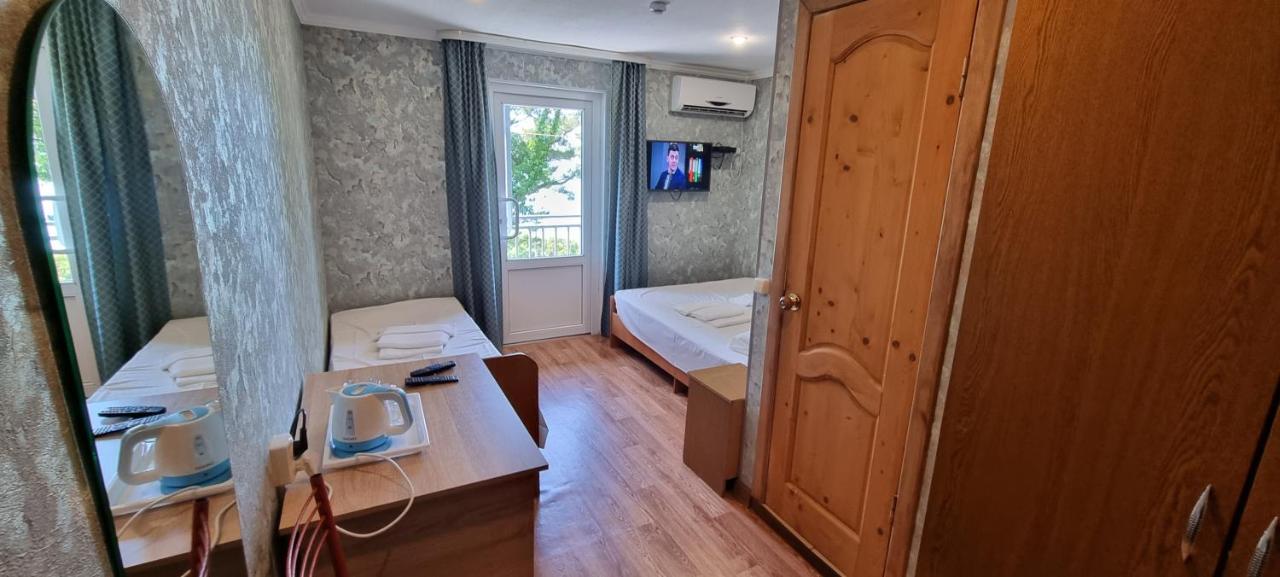 Ривер Гагра Hotel Kültér fotó